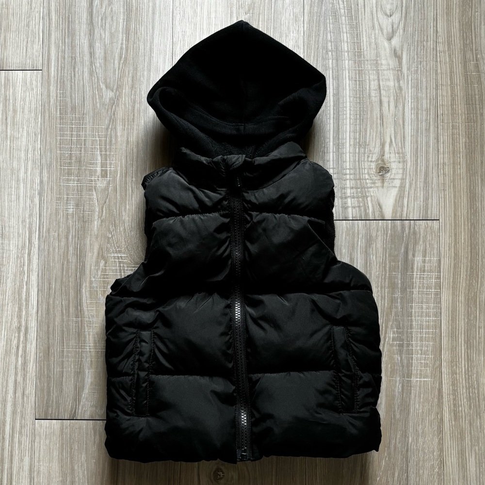 Old Navy Water-Resistant Hooded Puffer Vest for Toddler Boys 3T